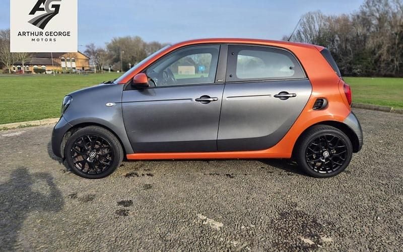 Used Smart ForFour Edition #1 90 HP (66 kW) 2015 Grey Hatchback