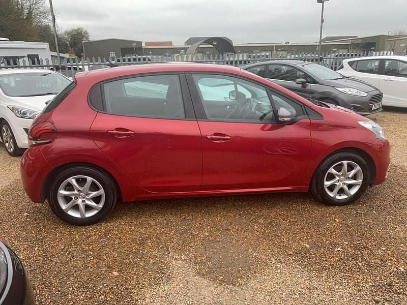 Used Peugeot 208 Active 2017 Red Hatchback