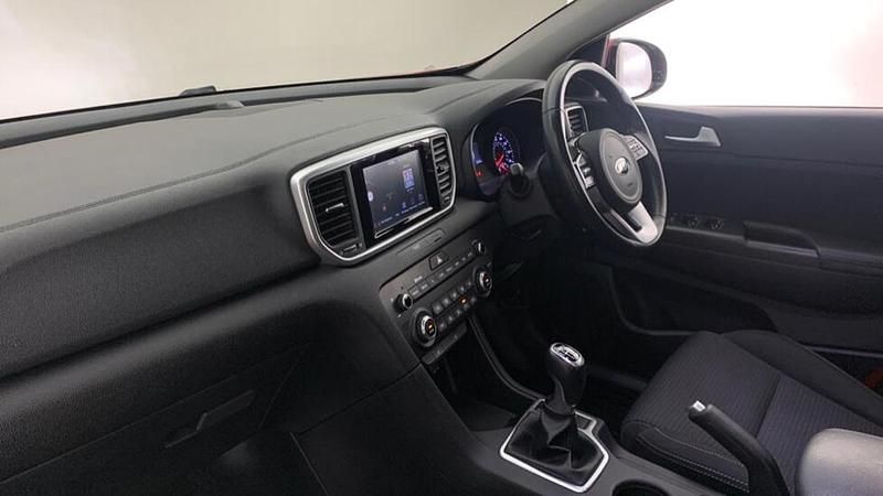 Used Kia Sportage 134 HP (98 kW) 2019 Red SUV