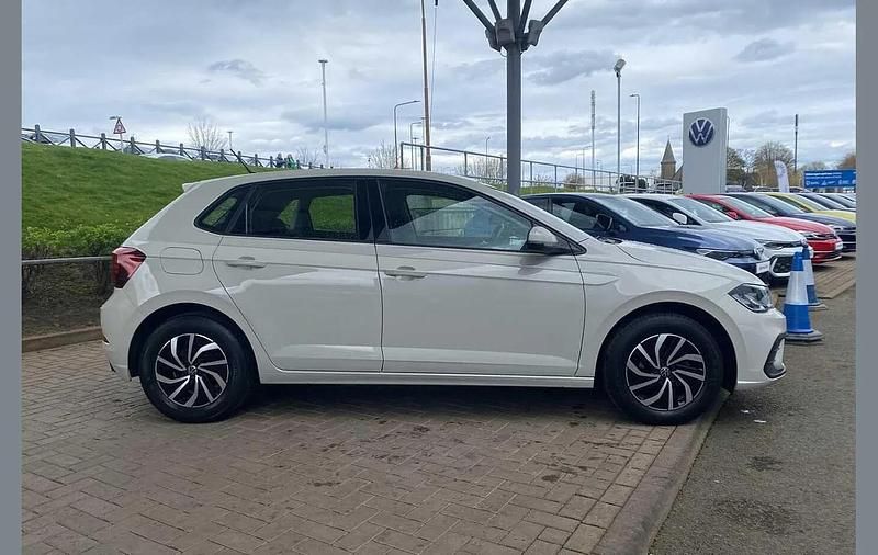 Used VW Polo Life 94 HP (69 kW) 2023 Grey Hatchback