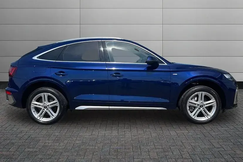 Used Audi Q5 Sportback S-Line 265 HP (194 kW) 2022 Blue SUV