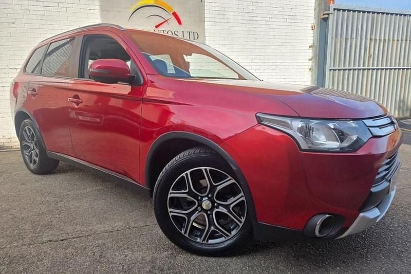 Red Used 2015 Mitsubishi Outlander SUV | £7,722 (Super price) - Image 1/1
