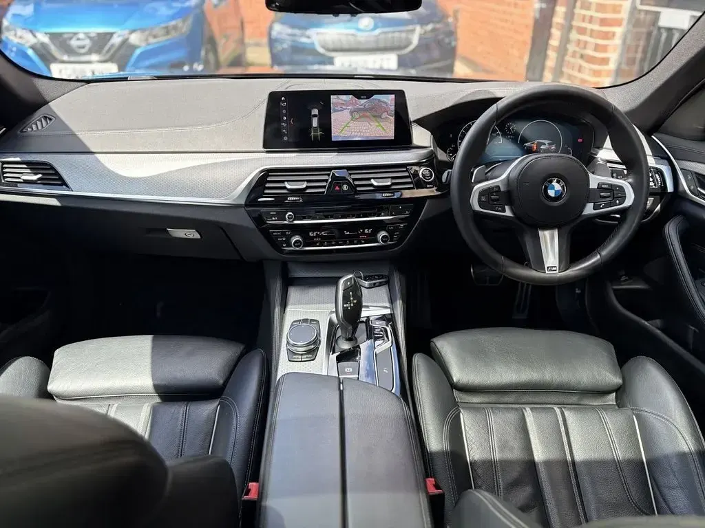 Used BMW 520 M Sport 184 HP (135 kW) 2019 Black Estate