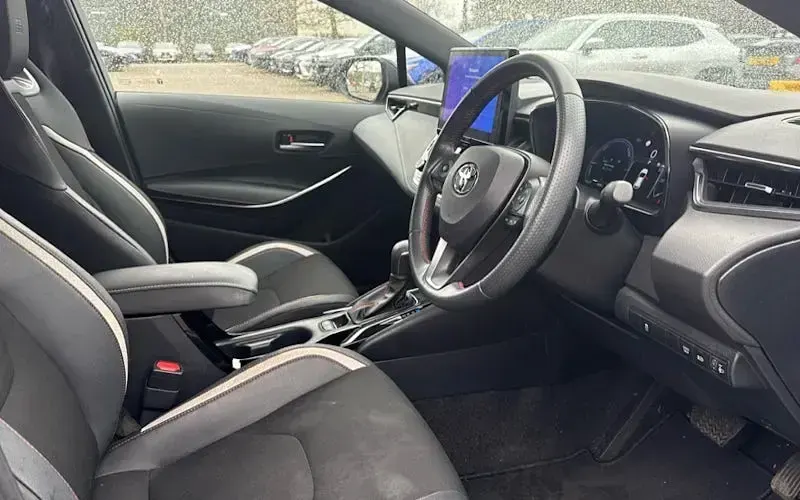 Used Toyota Corolla Sport 140 HP (102 kW) 2023 Black Hatchback