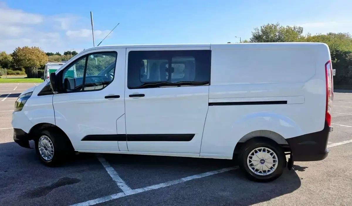 Used Ford Transit Custom 130 HP (95 kW) 2019 White Van