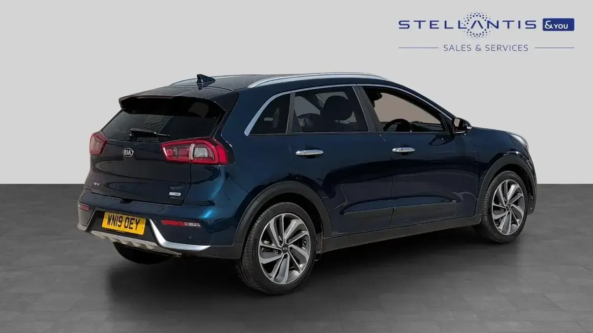 Used Kia Niro 139 HP (102 kW) 2019 Blue SUV