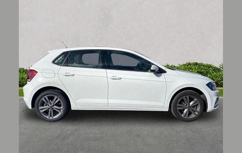 Used VW Polo SEL 110 HP (80 kW) 2021 White Hatchback