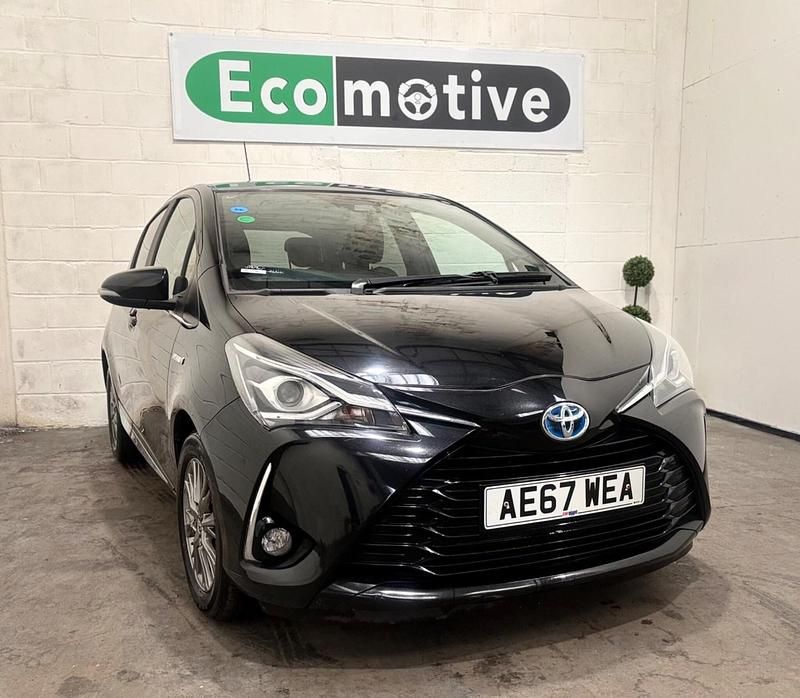 Used Toyota Yaris Hybrid 2017 Black Hatchback