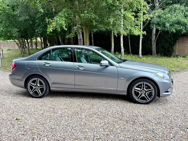 Used Mercedes C220 Elegance 2011 Silver Sedan