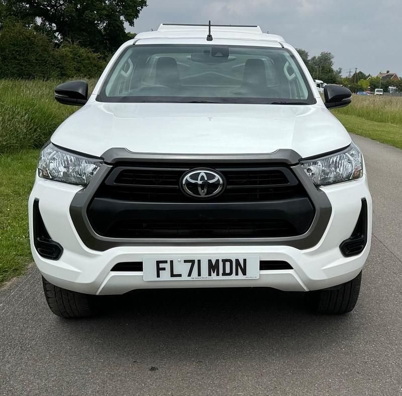 Used Toyota HiLux Active 2021 White Pickup