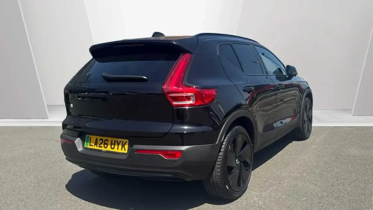 New Volvo EX40 Performance 325 kW (442 HP) 2026 Black SUV