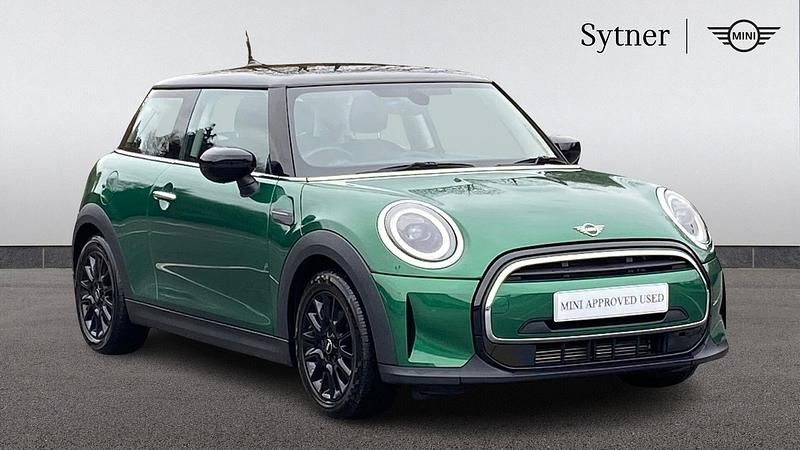Used Mini Cooper Classic 134 HP (98 kW) 2022 Green Hatchback