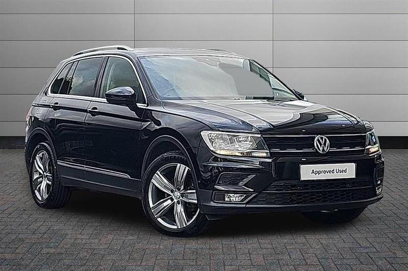 Black Used 2020 VW Tiguan Match SUV | £20,250 (Super price) - Image 1/4