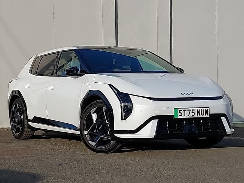 Used Kia EV4 GT-Line S 147 kW (201 HP) 2025 White Hatchback