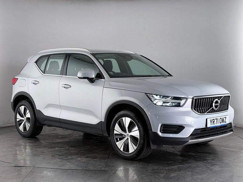 Used Volvo XC40 Inscription 211 HP (155 kW) 2021 Silver SUV
