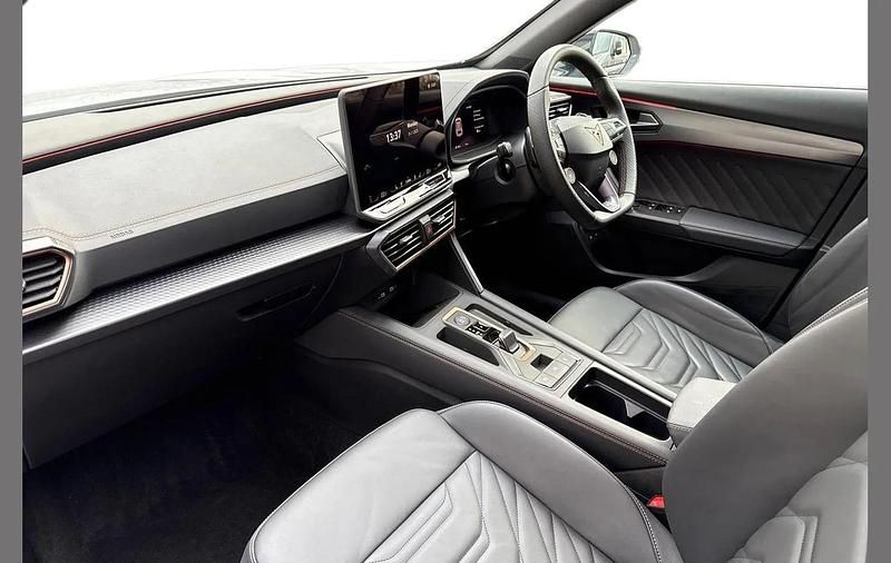 New Cupra Formentor VZ2 267 HP (196 kW) 2025 White SUV