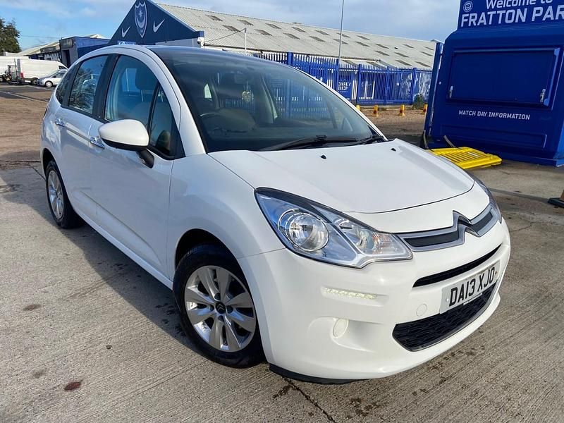 White Used 2013 Citroën C3 VTR Sport Hatchback | £2,495 (Good price) - Image 1/4