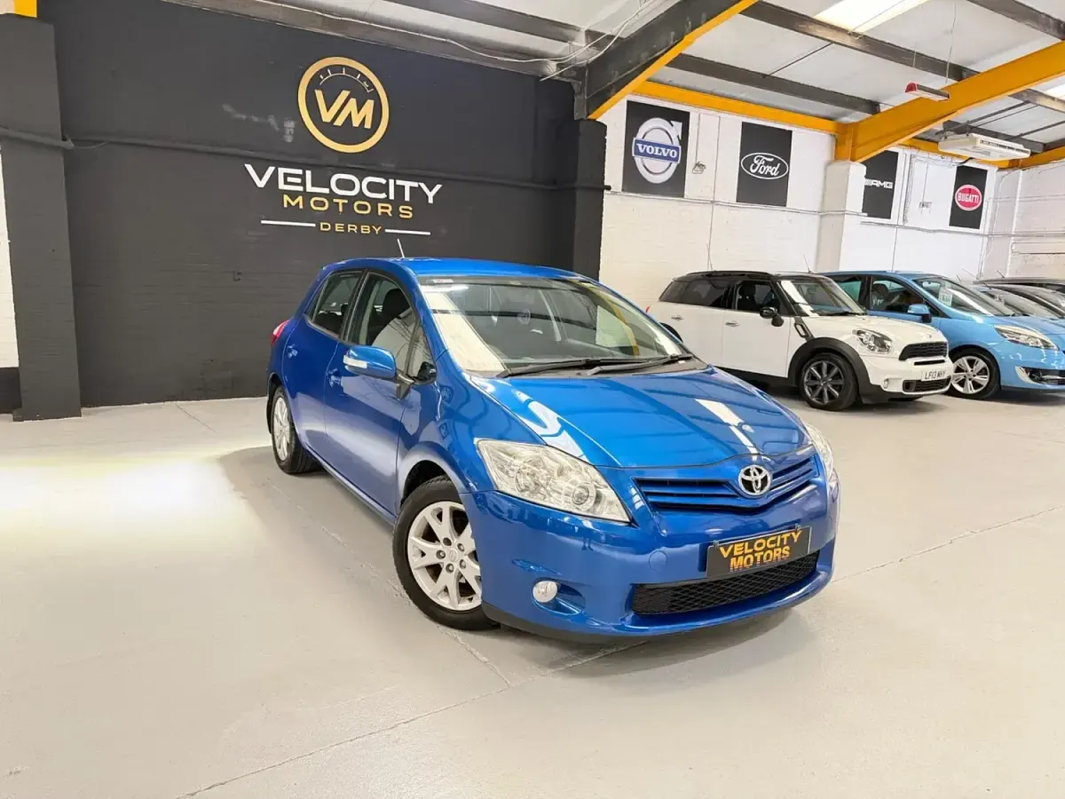 Used Toyota Auris 2012 Blue Hatchback