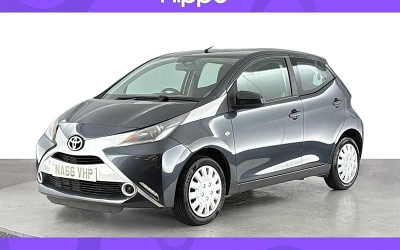 Used 2018 Toyota Aygo X-play Hatchback | £6,280 (Good price) - Image 1/4