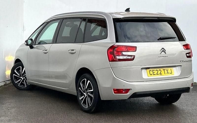 Used Citroën C4 SpaceTourer PureTech 131 HP (96 kW) 2022 Beige MPV
