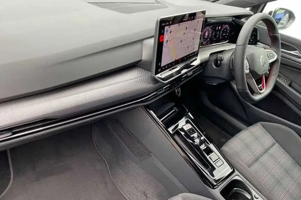 New VW Golf VIII 265 HP (194 kW) 2026