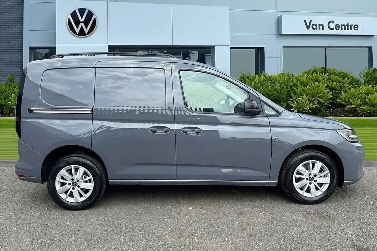 Ny VW Caddy Pro 122 HK (89 kW) 2025 Grå Minibuss