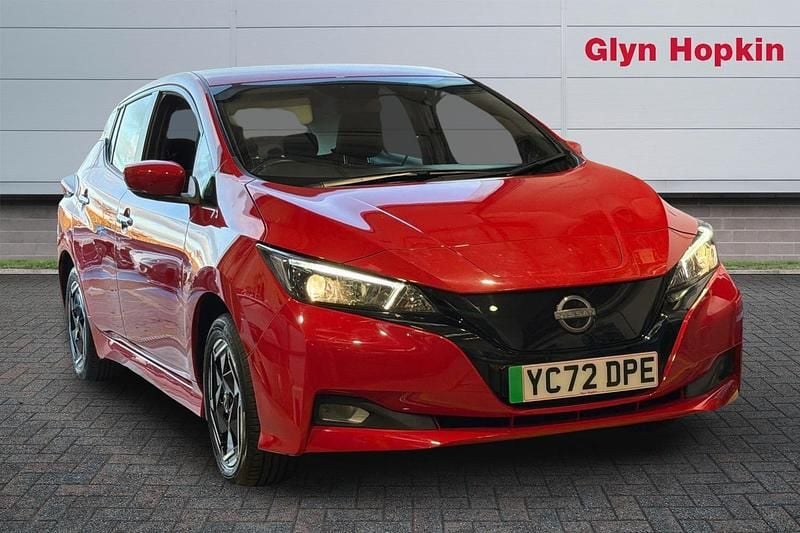 Used Nissan Leaf Acenta 110 kW (150 HP) 2022 Red Hatchback