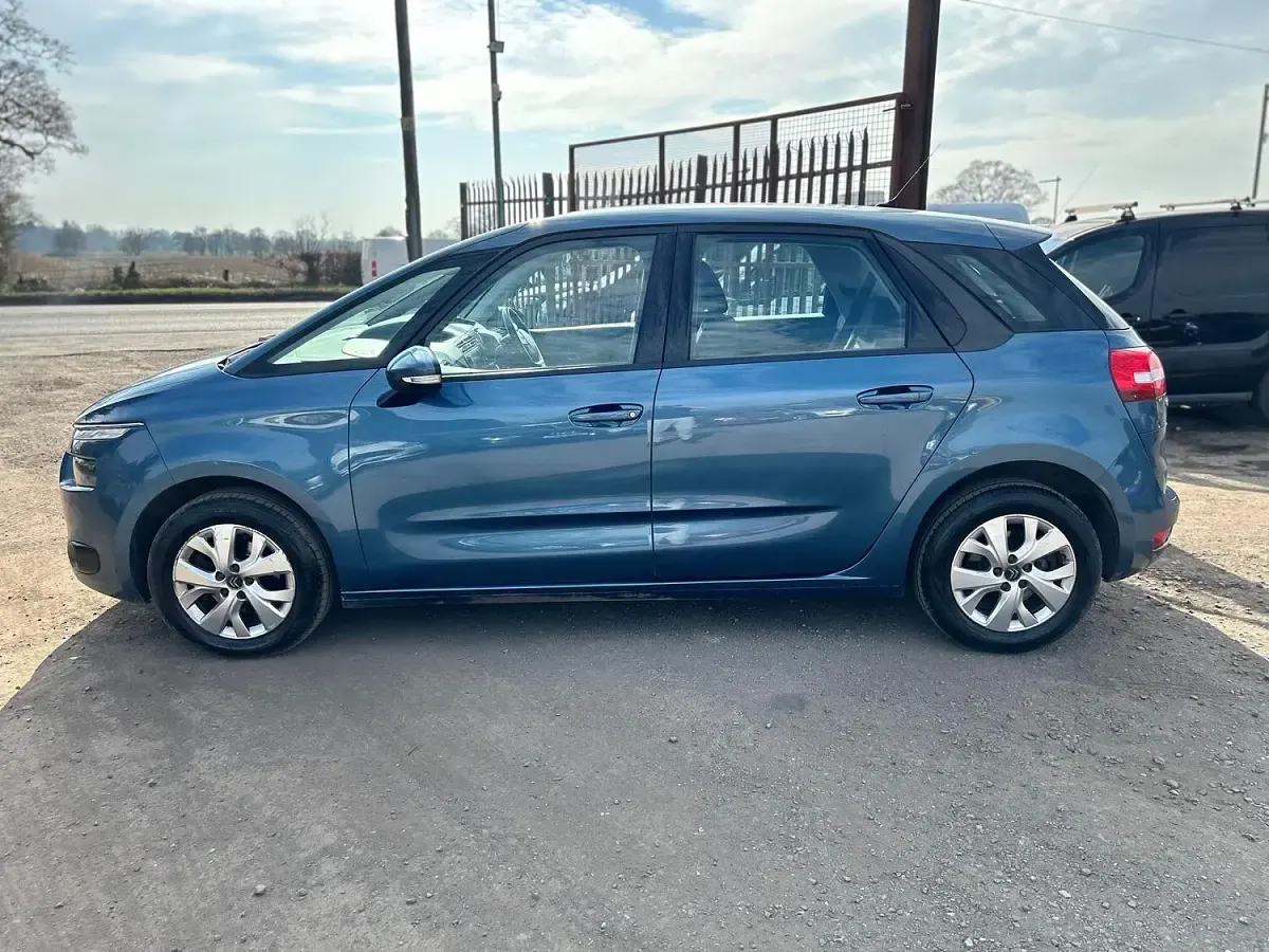 Used Citroën C4 Picasso VTR Sport 2016 Blue MPV