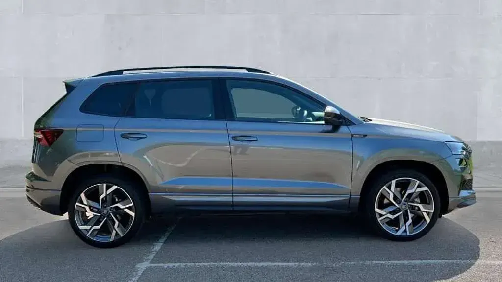 Used Skoda Karoq SportLine 150 HP (110 kW) 2025 Graphite grey SUV