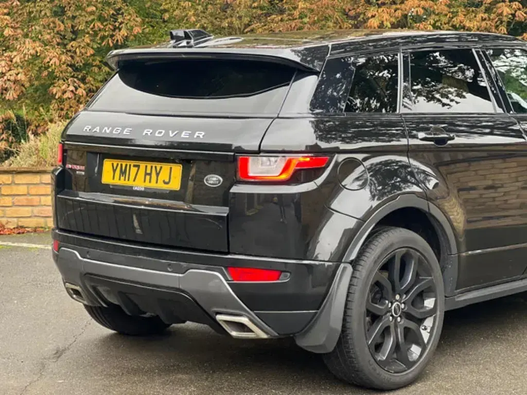 Used Land Rover Range Rover evoque HSE Dynamic 2017 Black Estate