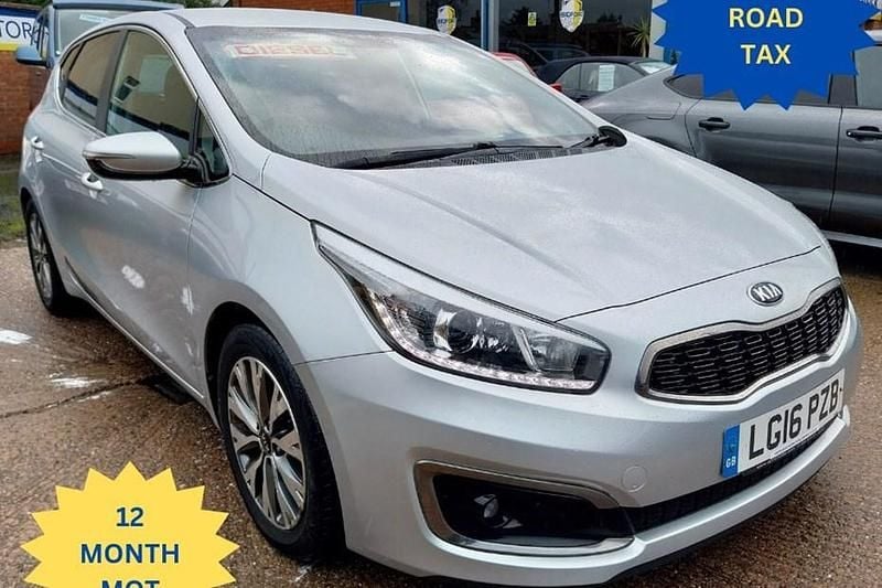 Used Kia Ceed 134 HP (98 kW) 2016 Silver Hatchback