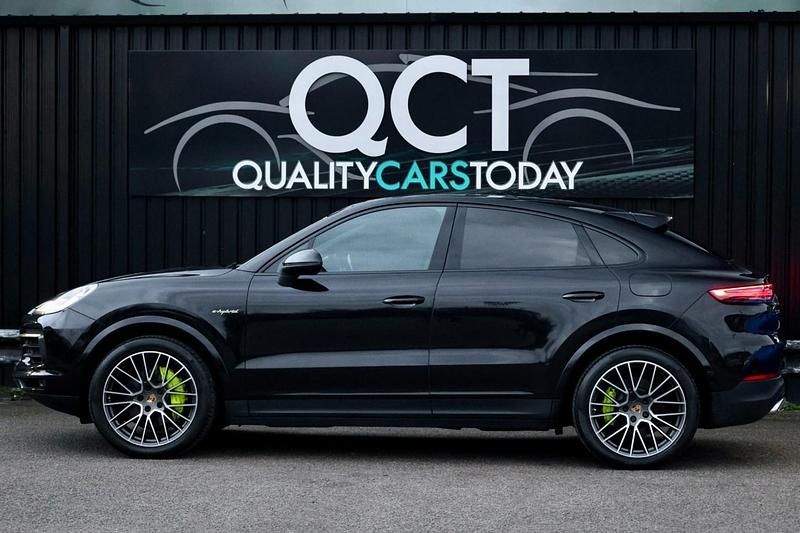 Used Porsche Cayenne 456 HP (335 kW) 2019 Black SUV