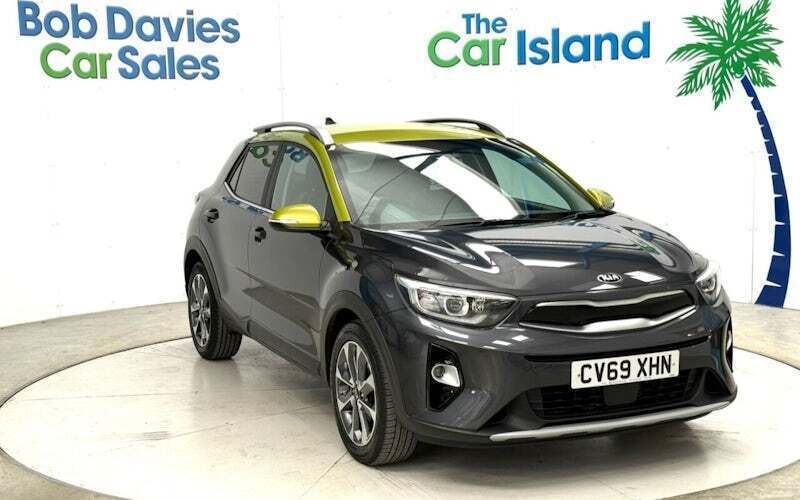 Grey Used 2019 Kia Stonic 4 SUV | £12,850 (Fair price) - Image 1/4