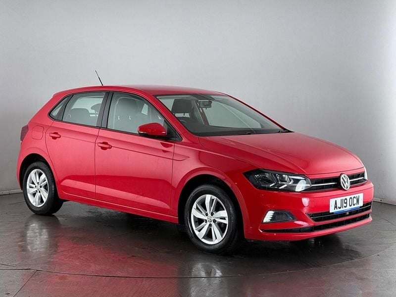 Used VW Polo SE 95 HP (69 kW) 2019 Red Hatchback