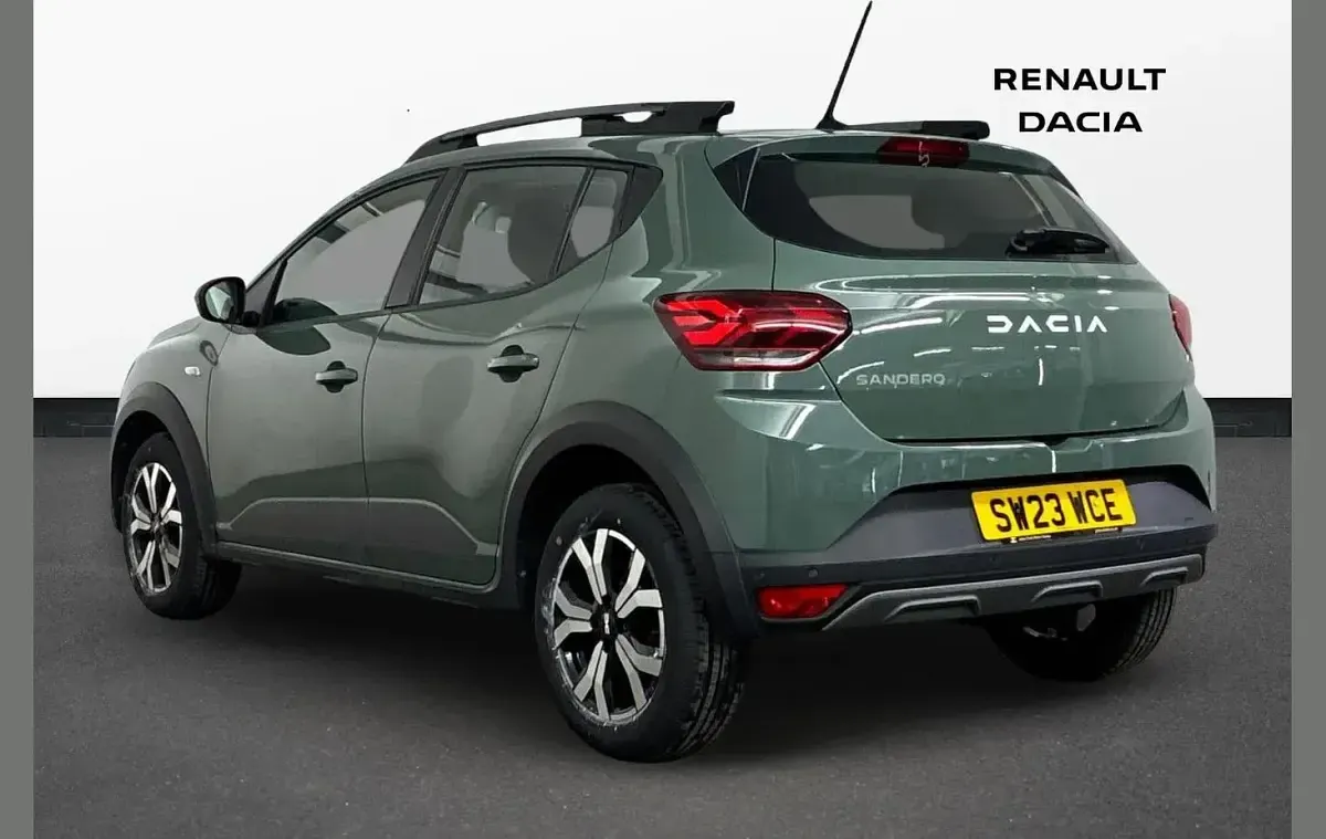 Used Dacia Sandero Journey 90 HP (66 kW) 2023 Green Hatchback