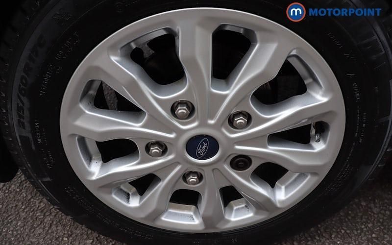 Used 2023 Ford Tourneo Titanium MPV | £21,999 (Fair price) - Image 1/3