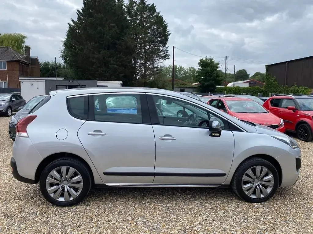 Begagnad Peugeot 3008 Active 115 HK (84 kW) 2014 Silver Kombi