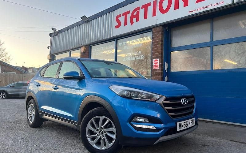 Blue Used 2017 Hyundai Tucson SE SUV | £9,495 (Fair price) - Image 1/3