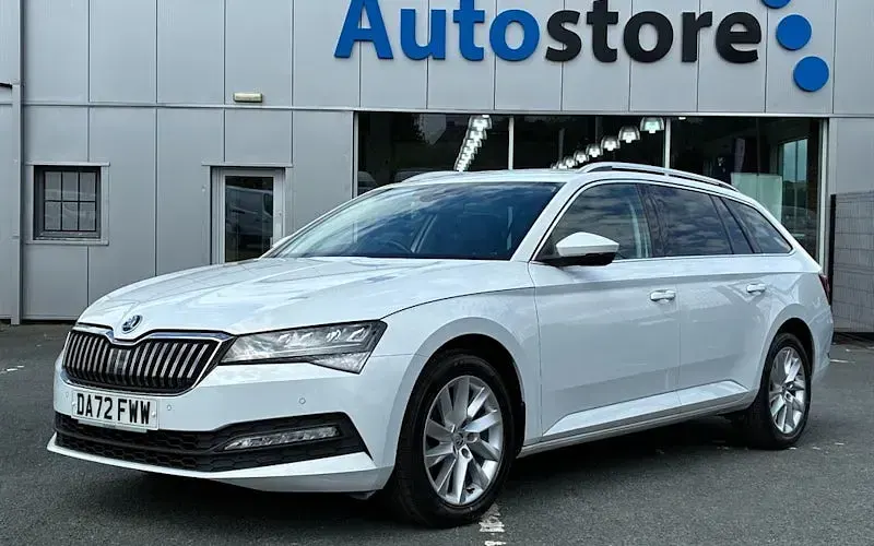 Used Skoda Superb SE Technology 150 HP (110 kW) 2023 Estate