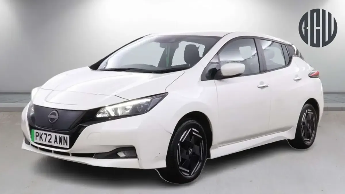 Used Nissan Leaf Acenta 110 kW (150 HP) 2022 White Hatchback