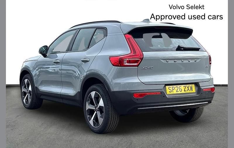 New Volvo XC40 Plus 161 HP (118 kW) 2026 Grey SUV