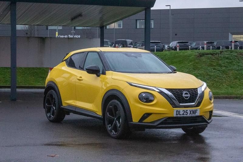 Yellow Used 2025 Nissan Juke Tekna SUV | £20,999 (Expensive) - Image 1/4