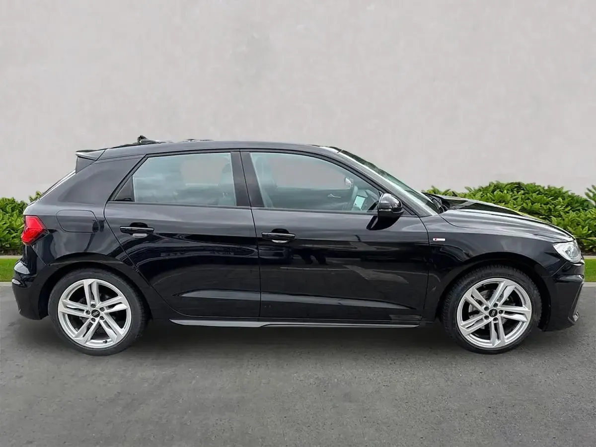 Used Audi A1 Sportback S-Line 110 HP (80 kW) 2022 Black Hatchback
