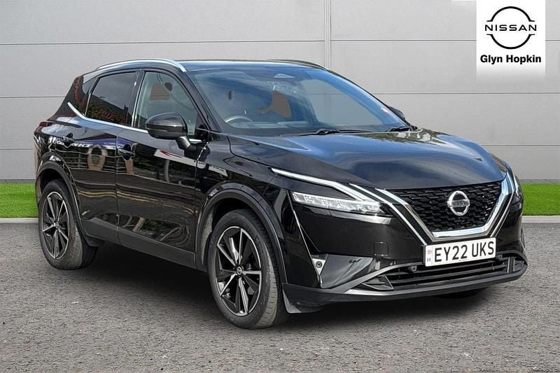 Black Used 2022 Nissan Qashqai Tekna SUV | £17,570 (Fair price) - Image 1/4