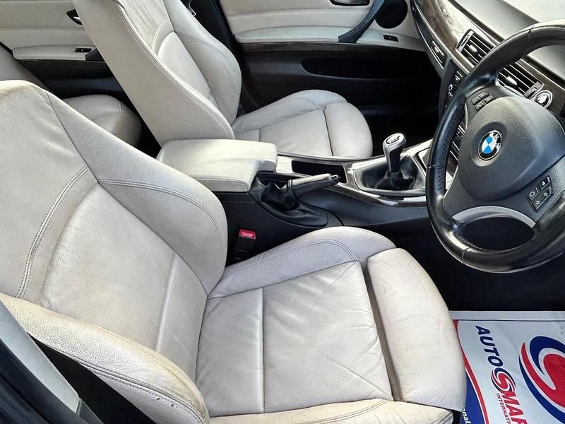 Used BMW 320 Exclusive 2011 Grey Sedan