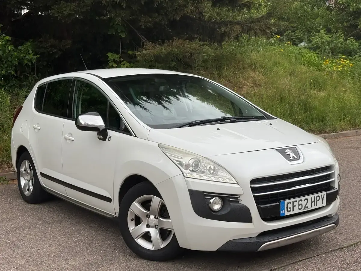 Used Peugeot 3008 2012 White Estate