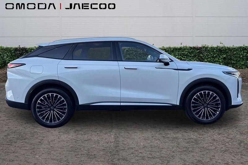 New Omoda 9 63 HP (46 kW) 2026 White SUV