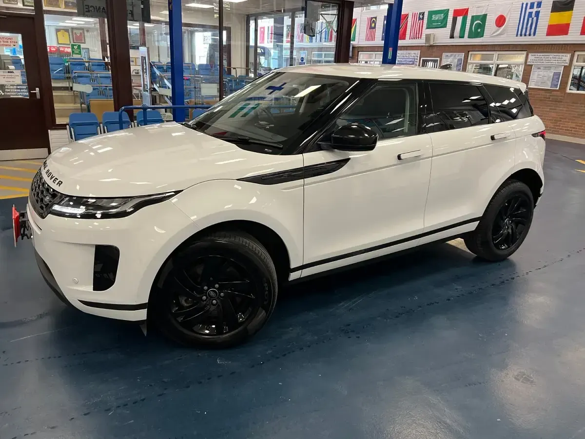 Używany Land Rover Range Rover evoque S 165 KM (121 kW) 2022 Biały SUV