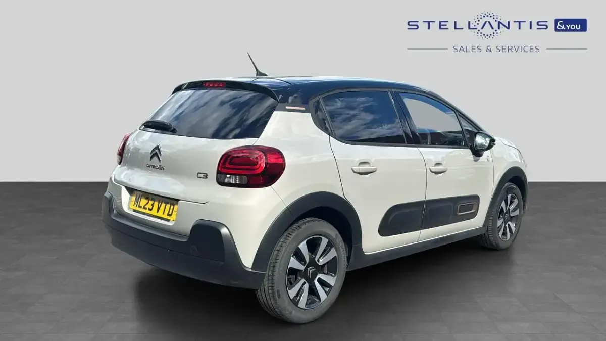 Używany Citroën C3 PureTech 82 KM (60 kW) 2023 Hatchback