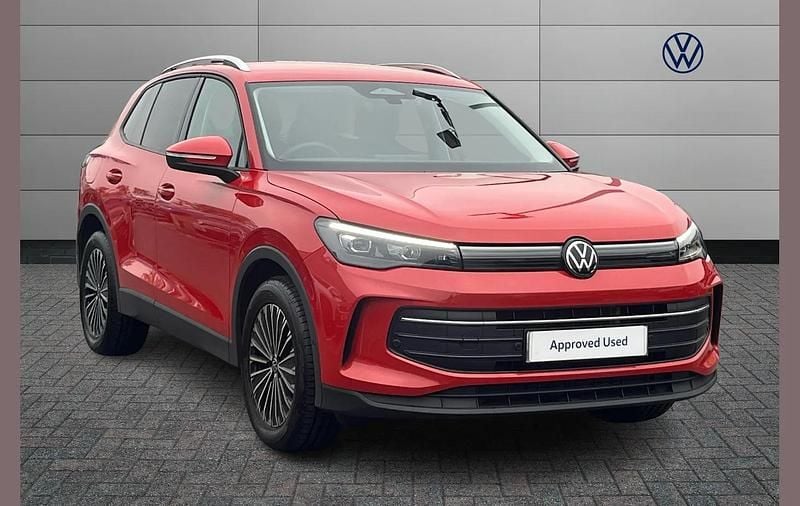 Used VW Tiguan Match 129 HP (94 kW) 2025 Red SUV